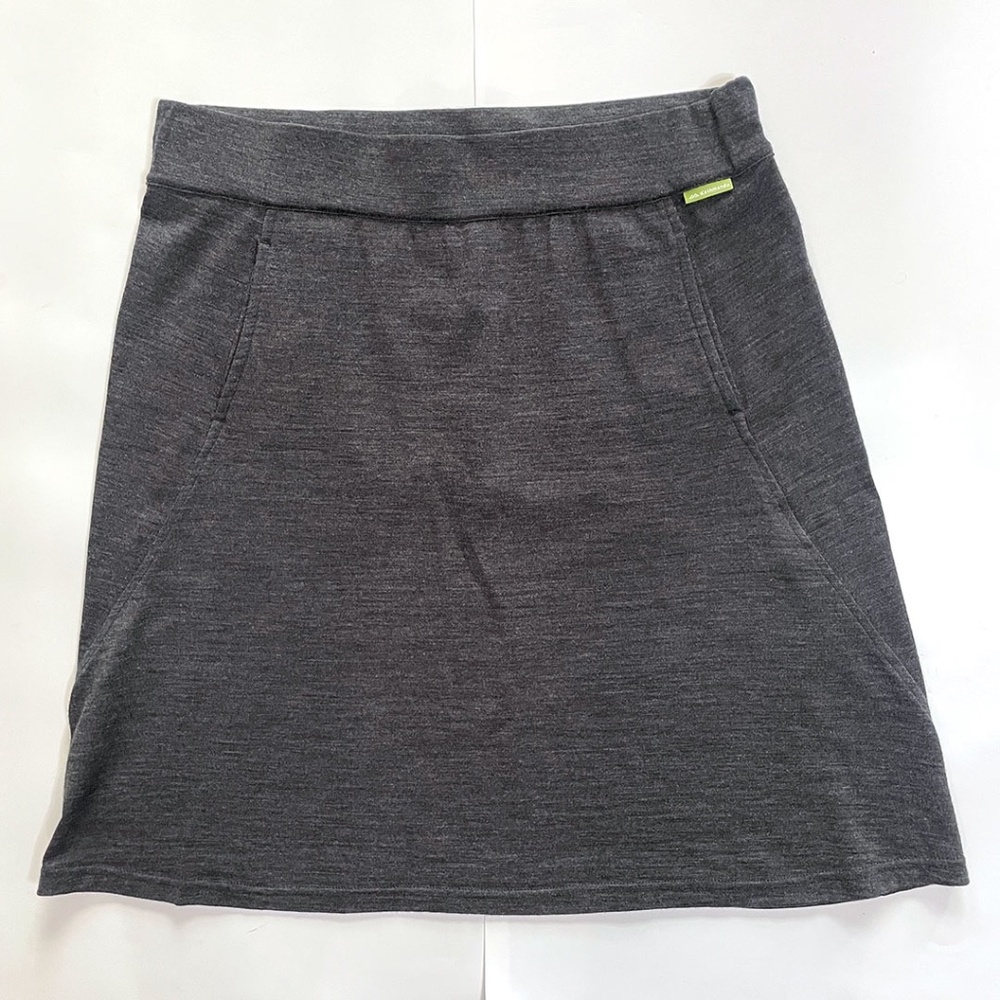 Kathmandu Merino Wool Travel Skirt Sz 6 (Aus size 10)